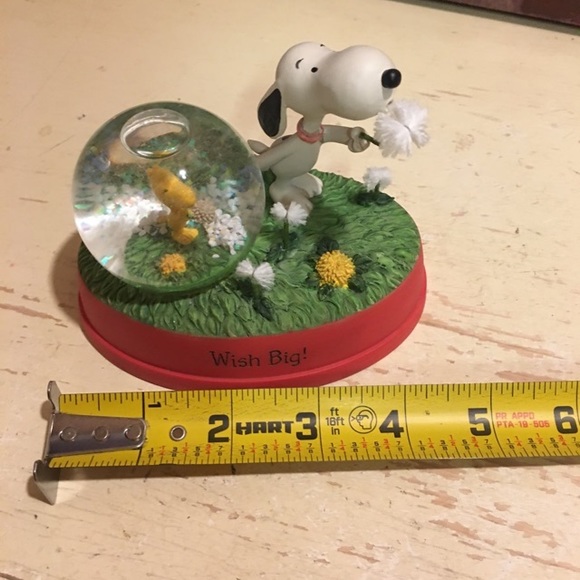 2012 Hallmark Peanuts Gallery Snoopy Figurine " Wish Big ! " - Picture 8 of 10